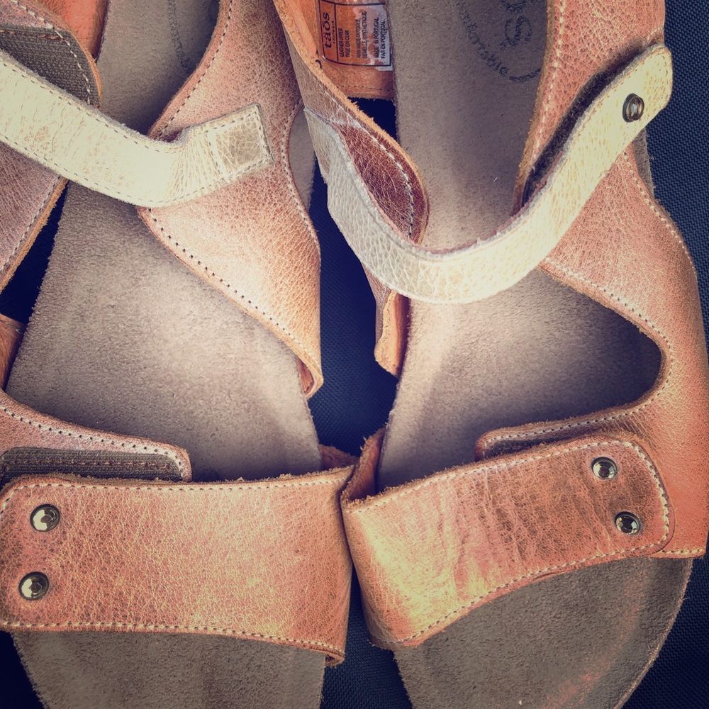 Good used condition Taos sandals